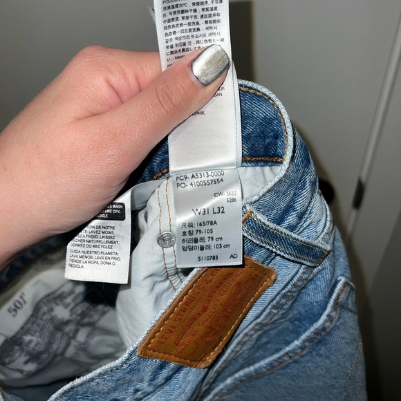 Levi’s Two Tone Straight Jeans - Picture 8 of 8